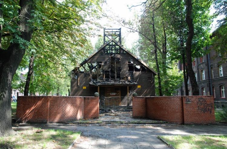 Kościół w Bytomiu-Bobrku po pożarze