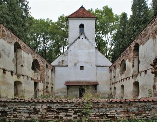 Kobułty - ruiny kościoła ewangelickiego
