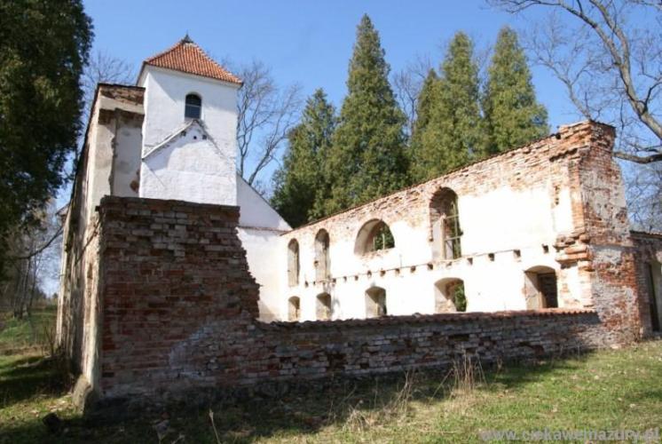 Kobułty - ruiny kościoła ewangelickiego