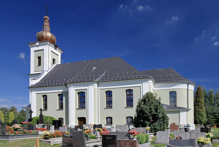Kościół_ewangelicko-augsburski_w_Golasowicach_4
