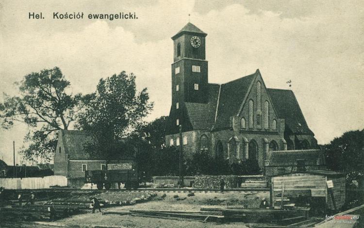 1928 , Kościół ewangelicki w Helu