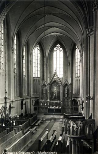 dawny kościół ewangelicki w Choszcznie, widok na ołtarz - ok. 1920/30