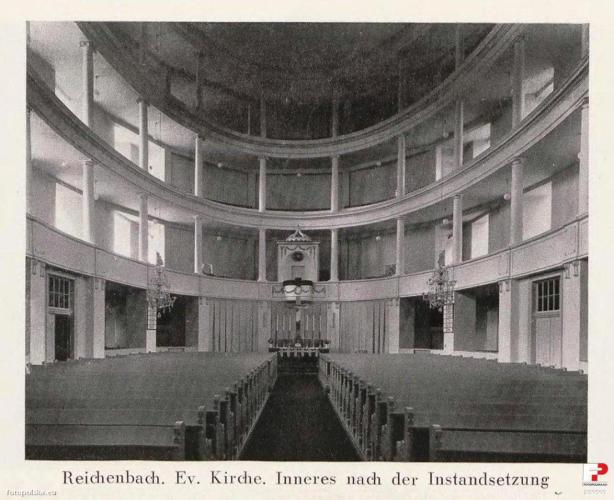 Lata 1930-1934 , Wnętrze kościoła ewangelickiego w Dzierżoniowie
