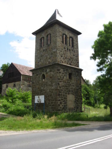 wieża po ewangelickim domu modlitwy w Pasieczniku