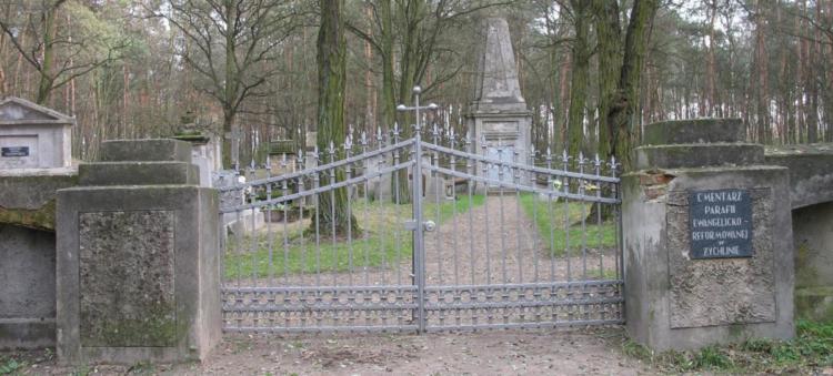 Cmentarz w Żychlinie