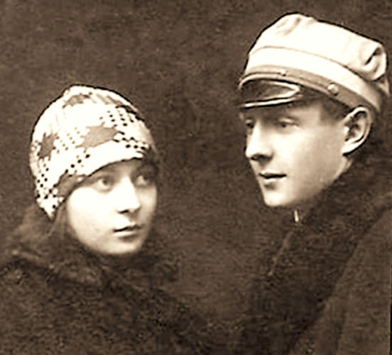Cecylia z bratem Henrykiem 1922-23