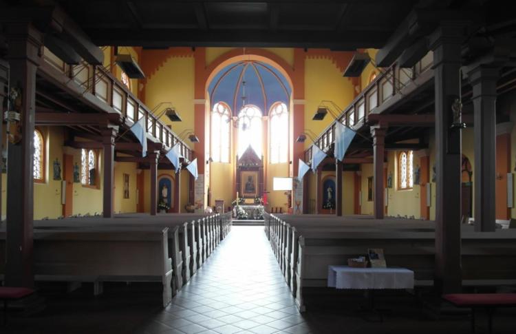 Kościół rzym.-kat. pw.  NMP Królowej Polski w Jastrowiu - wnętrze