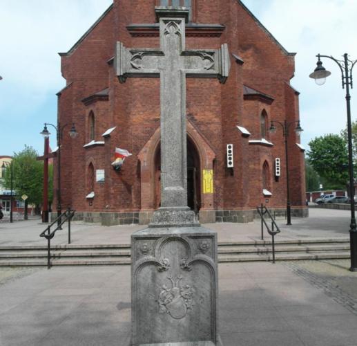 Kamienny krzyż z XIX w.